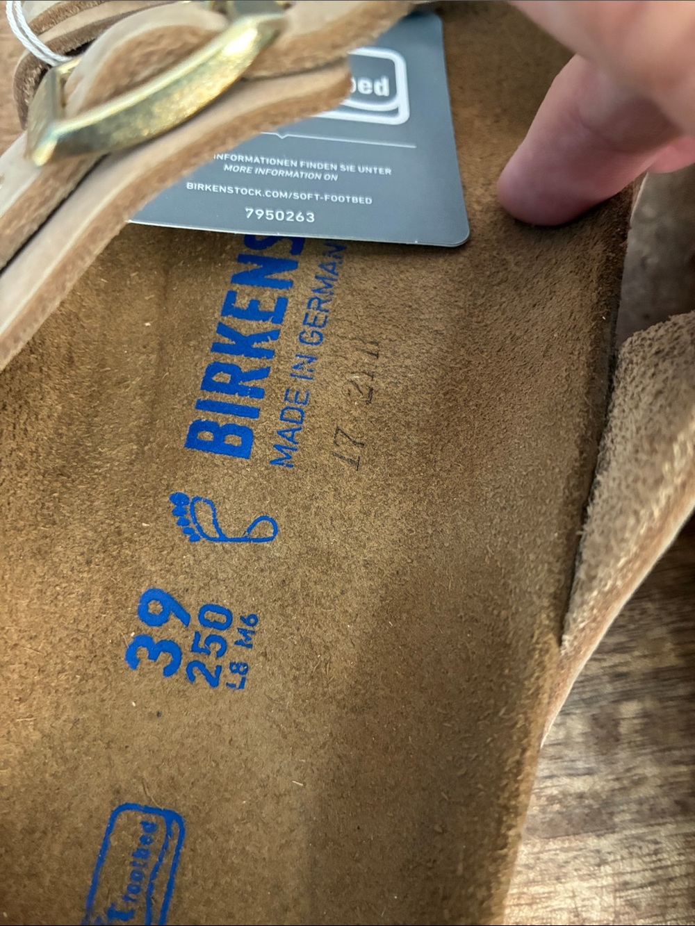 NEW! Birkenstock Franca leather sandals with injected rivets in sandcastle - Picture 6 of 14
